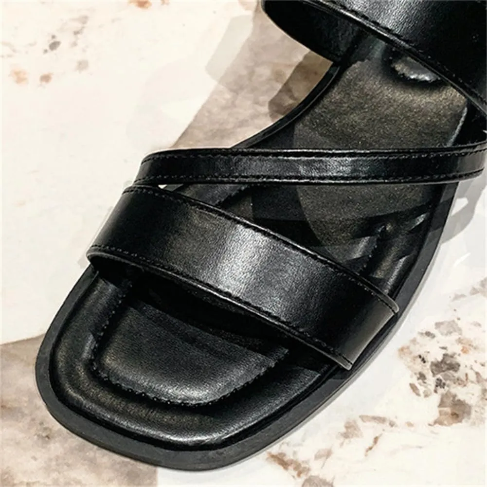 Caistre Womens Strappy Flat Sandal 2025 Summer Fashion Dressy Sandals Arch Support Beach Open Toe Shoes Indoor Outdoor