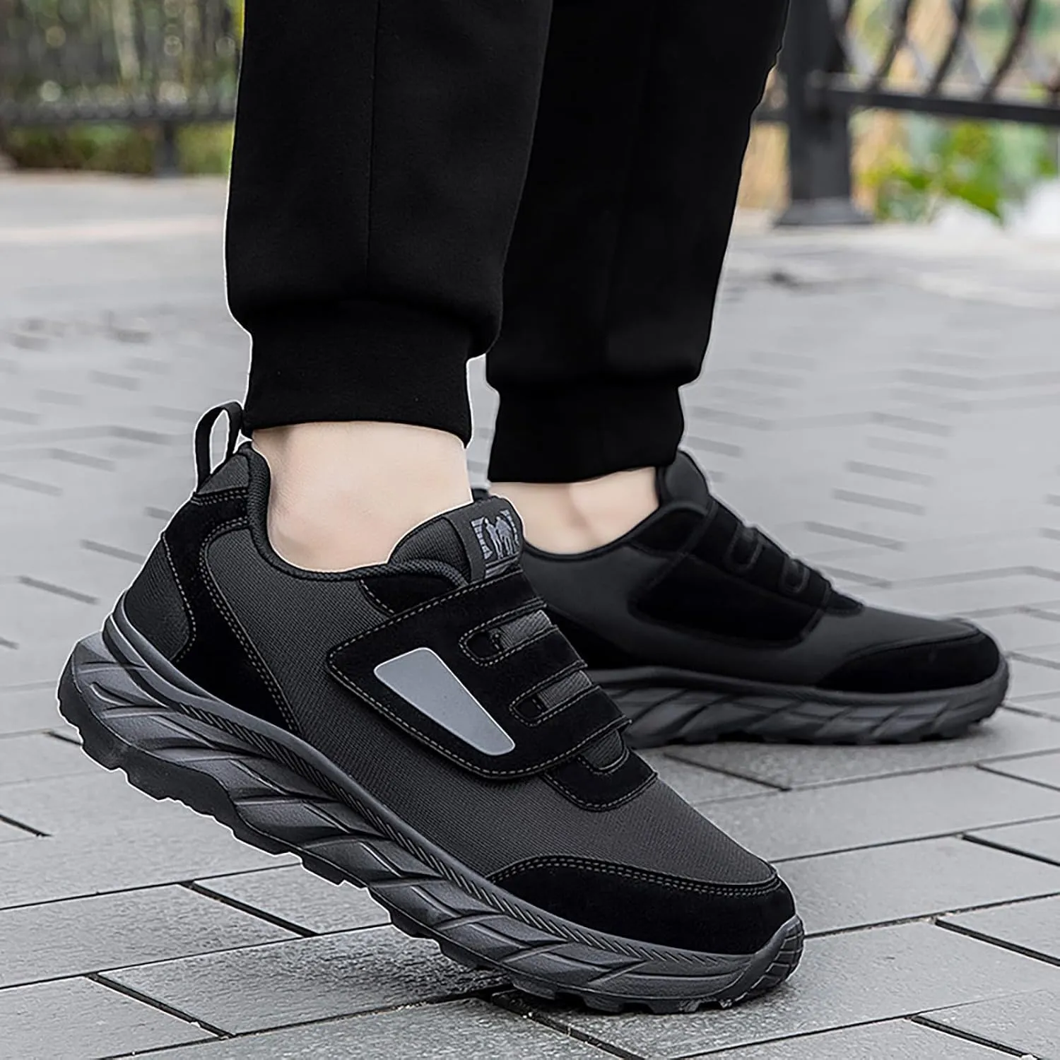 Slip on Walking Shoes Women Memory Foam Non Slip Running Shoes Wide Width Breathable Gym Workout Shoes Lightweight Fashion Sneakers